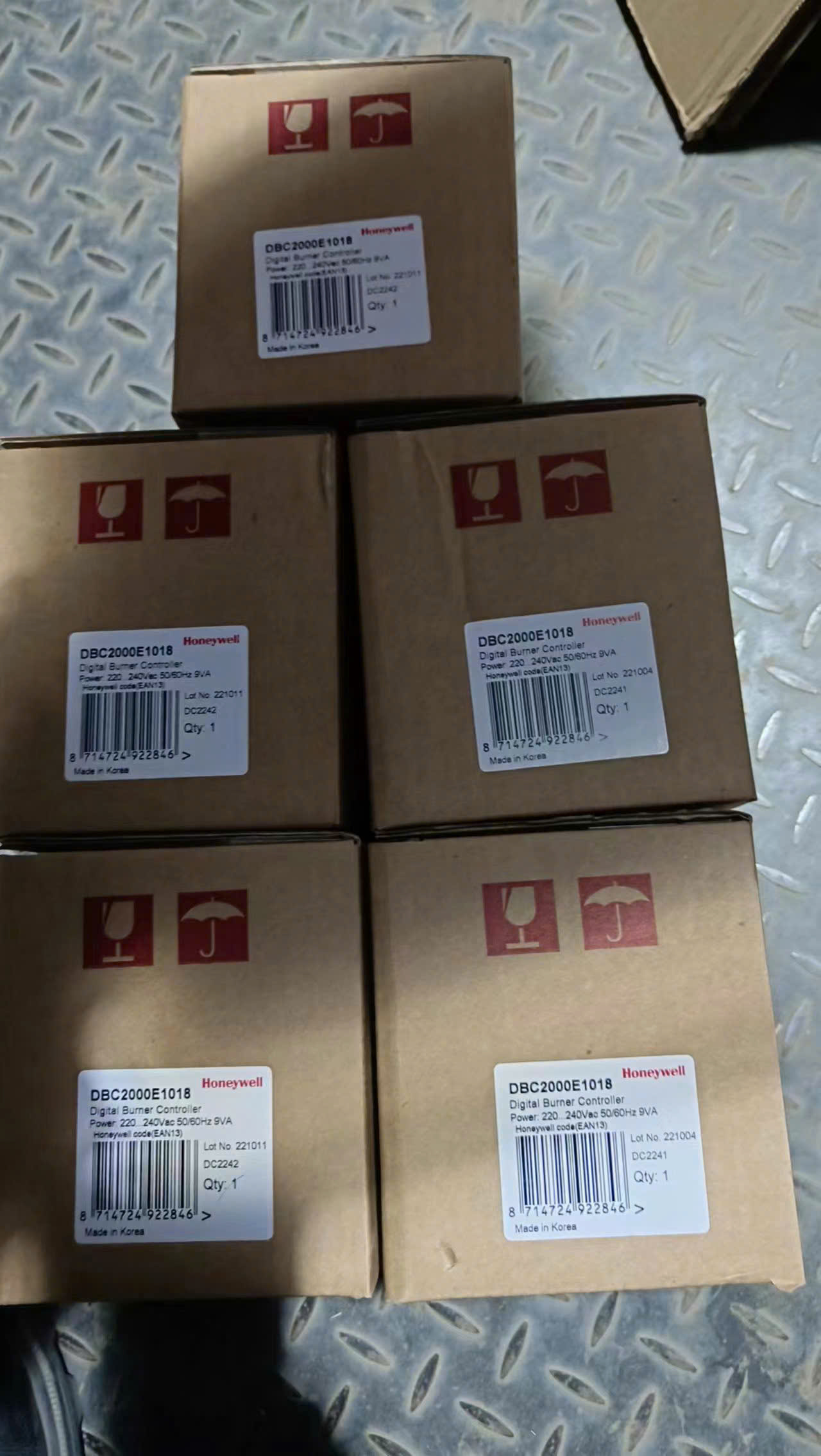 Honeywell DBC2000E1018 – Bộ điều khiển đầu đốt kỹ thuật số 230VAC