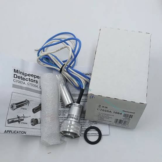 Cảm biến phát hiện ngọn lửa HONEYWELL C7061A1053